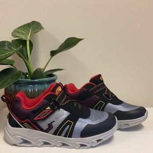 Athletic Works Boys Light up Shoes/Size:2